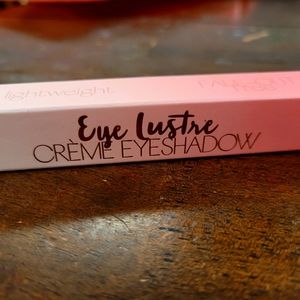 Cream eyeshadow